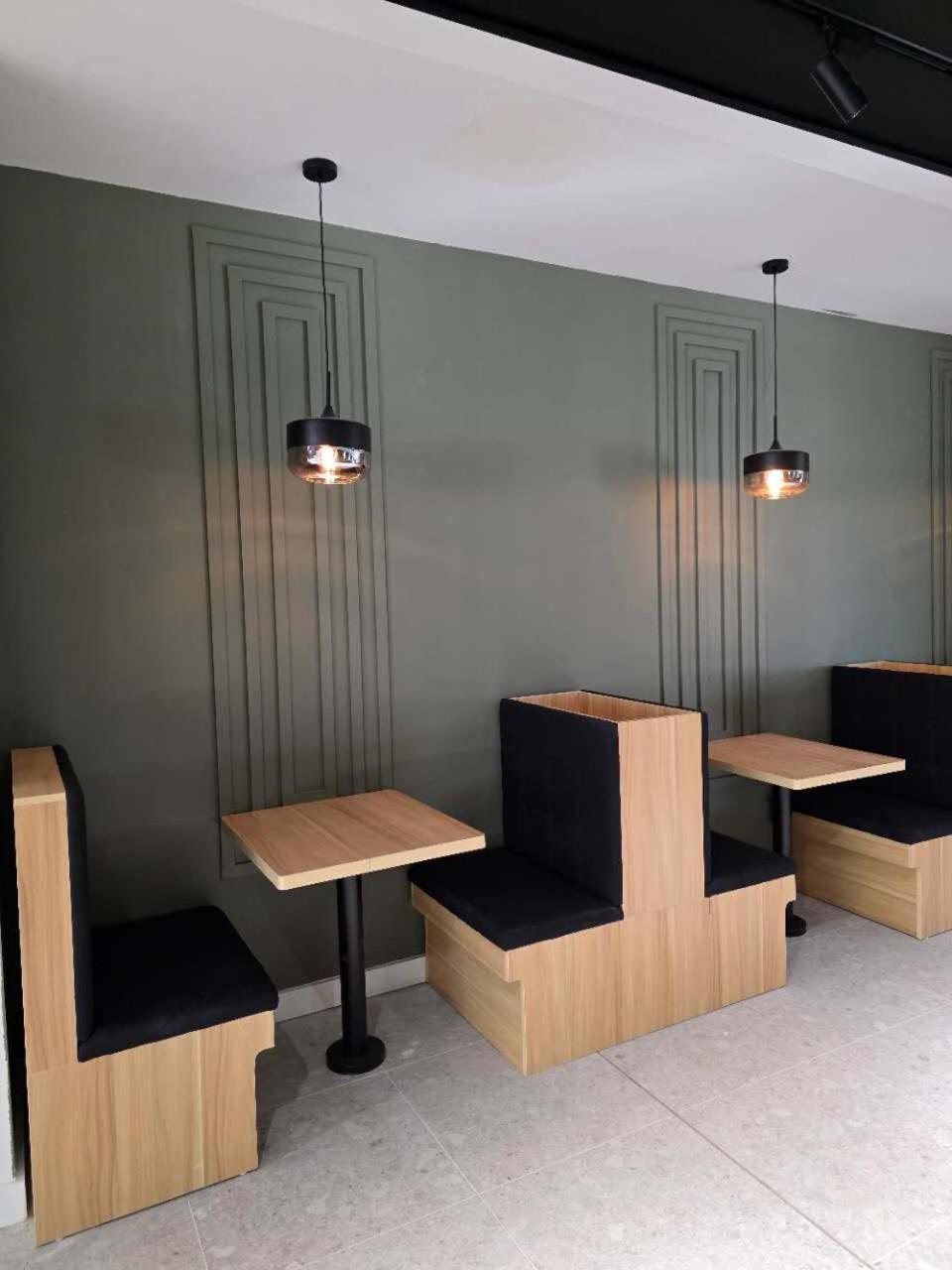 The Parkmore Hotel Melburne Exterior foto